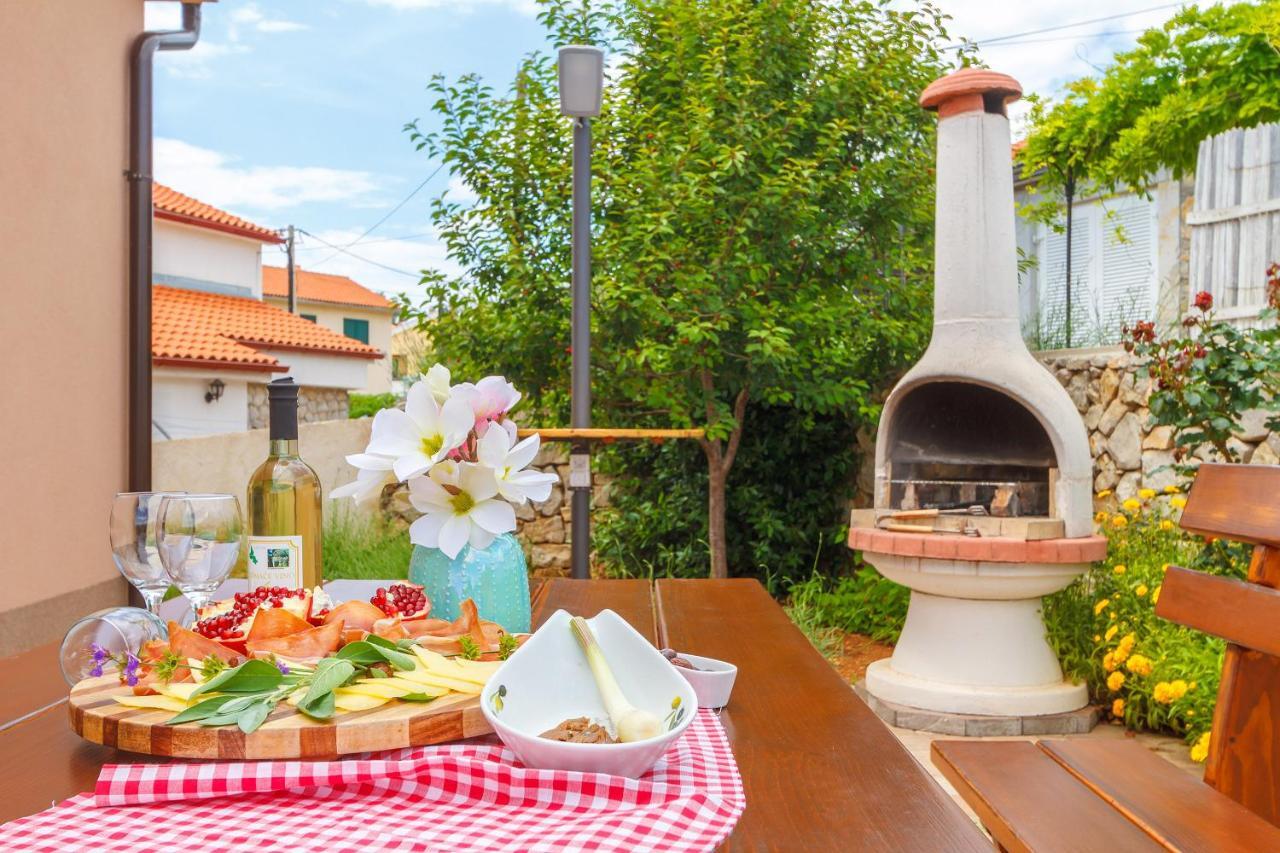 Villa Antonia Kornić Esterno foto